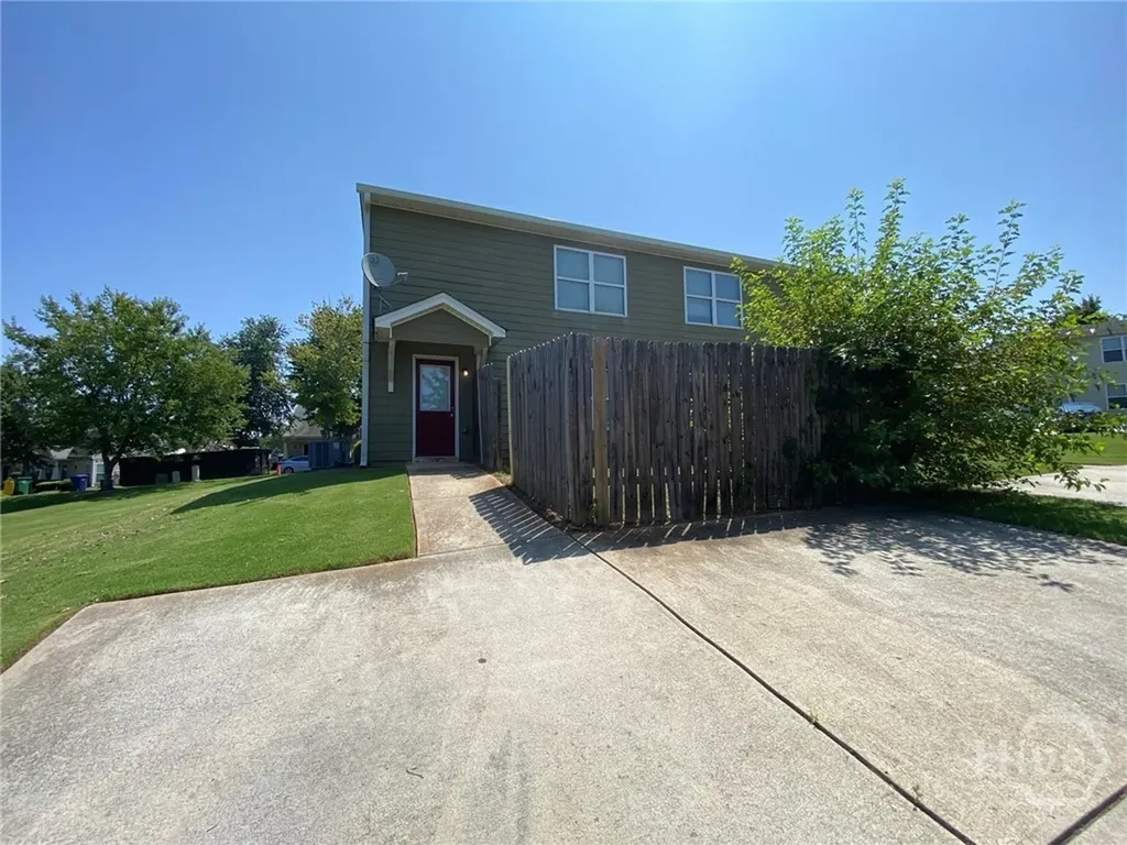 218 Bridgewater Circle Athens GA 30601