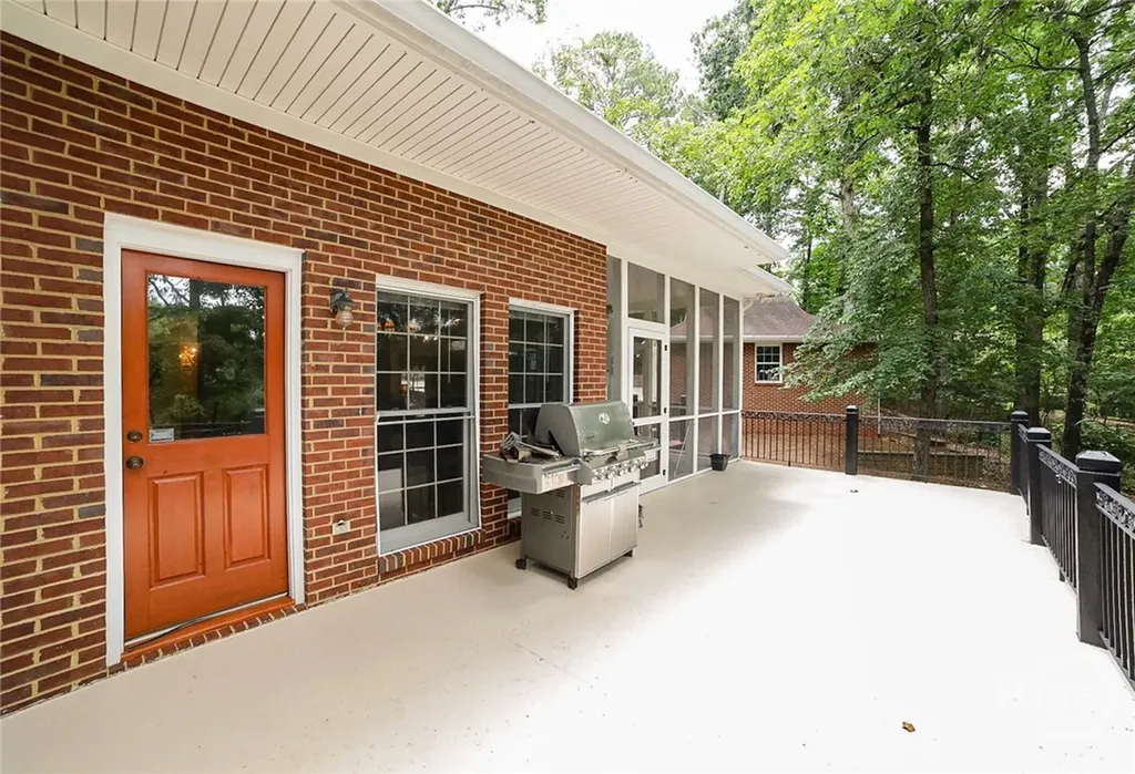320 Millstone Circle Athens GA 30605