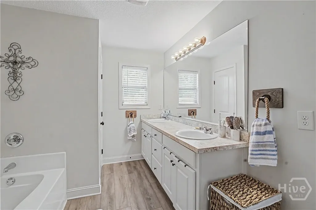 171 Goldshore Way Statham GA 30666