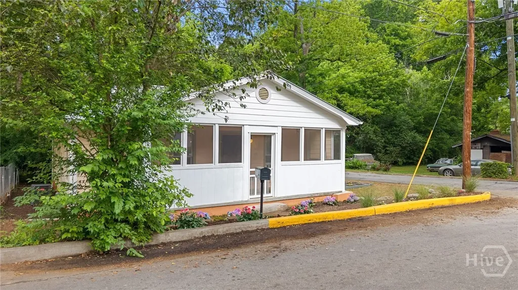 1021 Waddell Street Athens GA 30606
