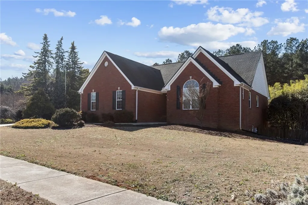 1030 Diamond Way Bogart GA 30622
