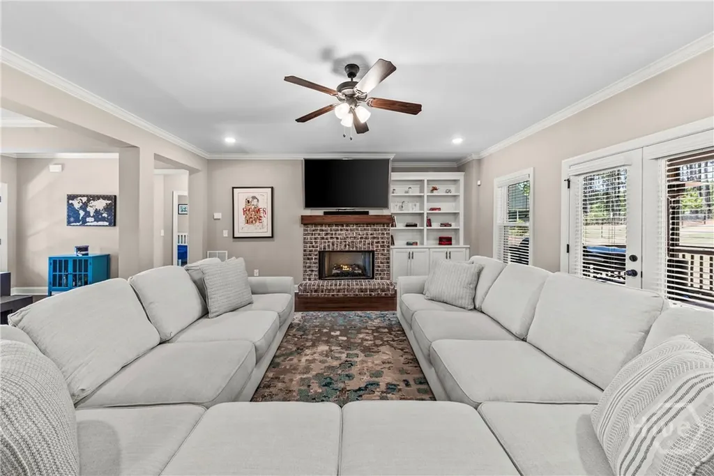 2364 Blazing Star Court Statham GA 30666