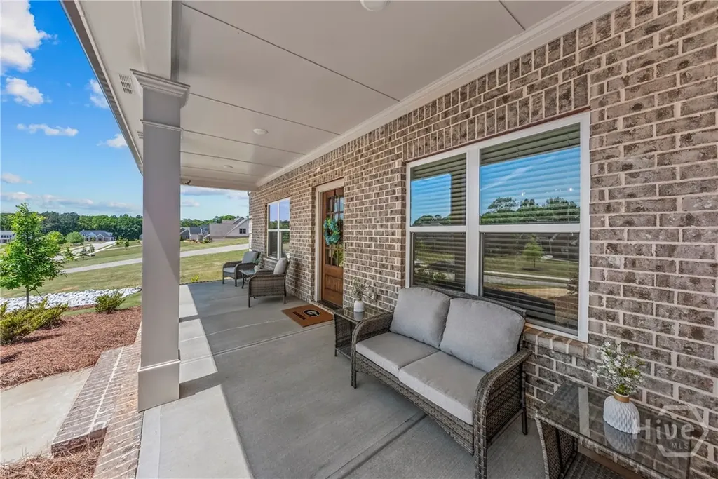 2364 Blazing Star Court Statham GA 30666