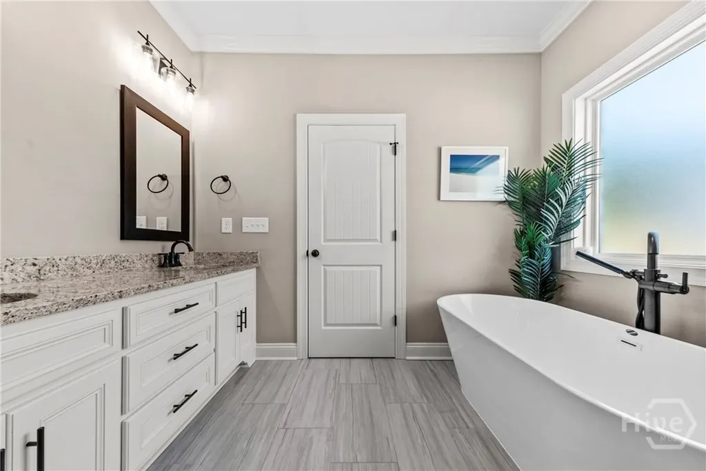 2364 Blazing Star Court Statham GA 30666