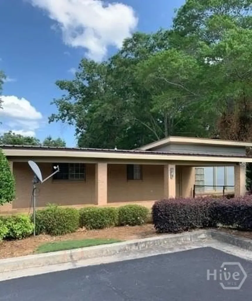 160 Cown Drive Loganville GA 30052