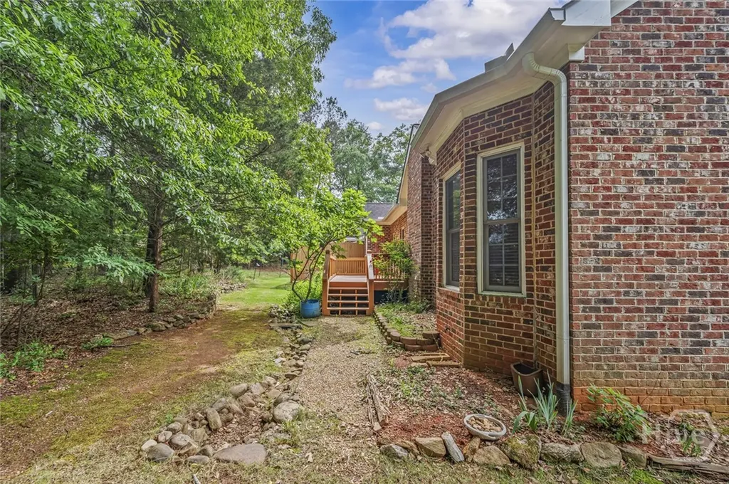 122 Flatrock Court Athens GA 30605