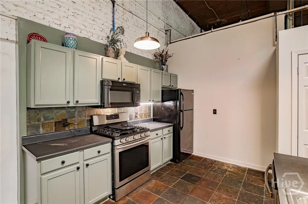 585 White Circle Athens GA 30605