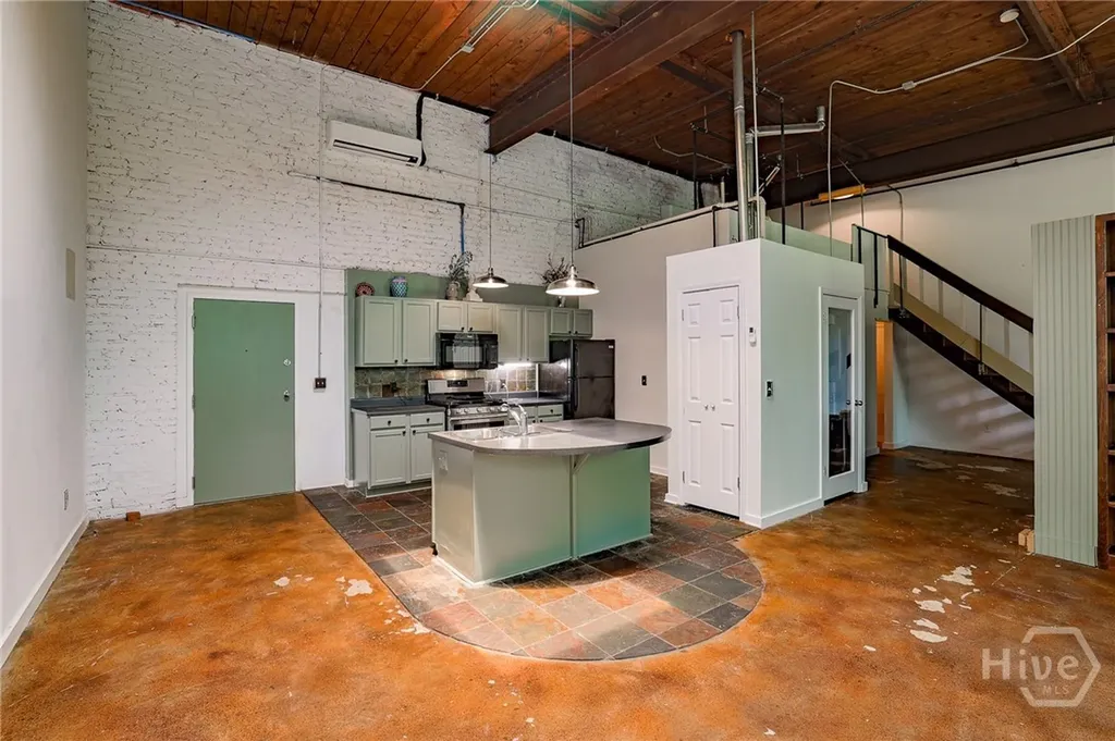 585 White Circle Athens GA 30605