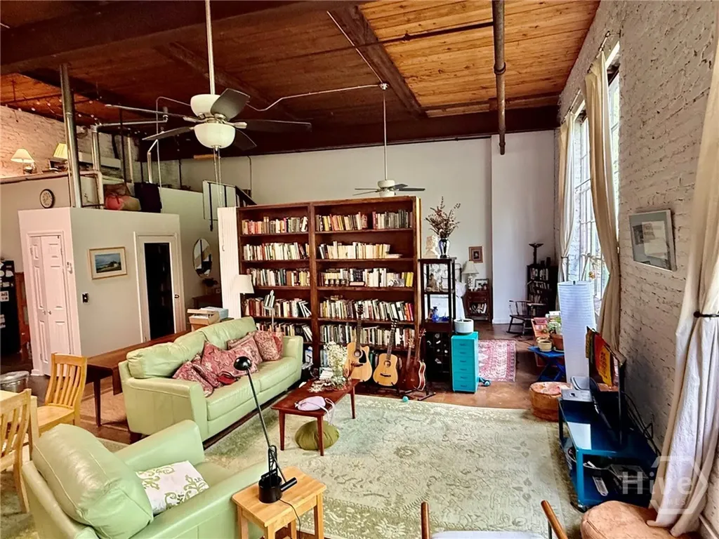 585 White Circle Athens GA 30605