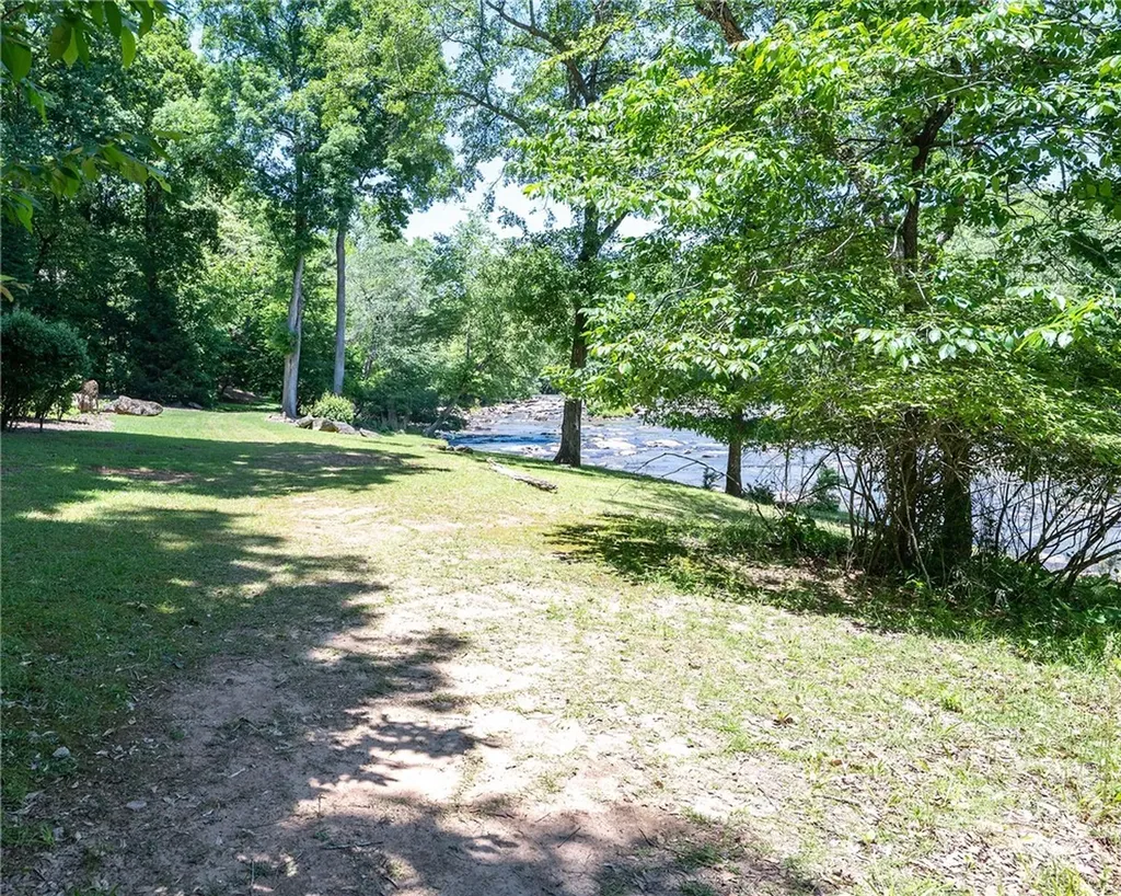 18 River Shoals Drive Athens GA 30606