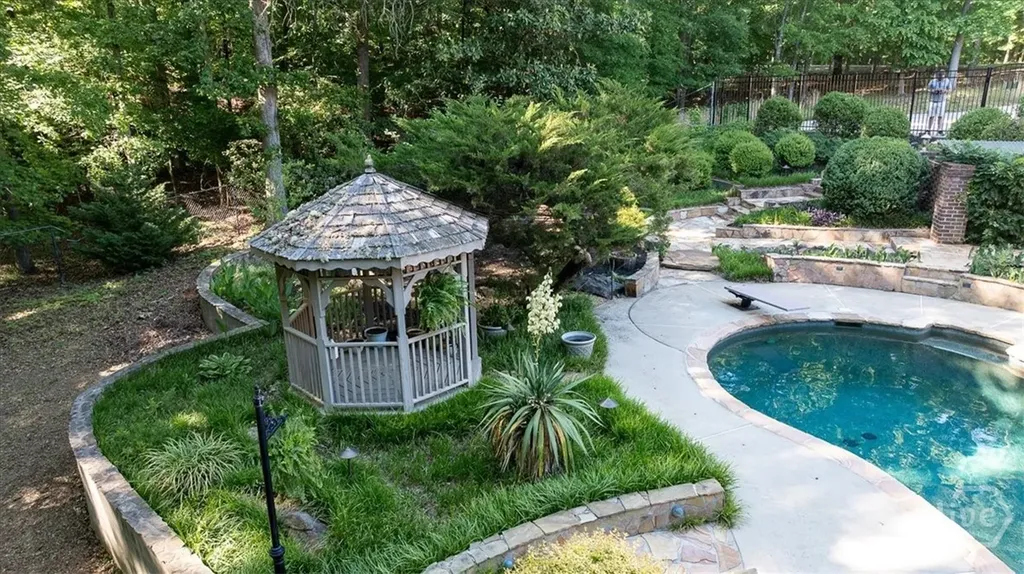 186 Beaver Trail Athens GA 30605
