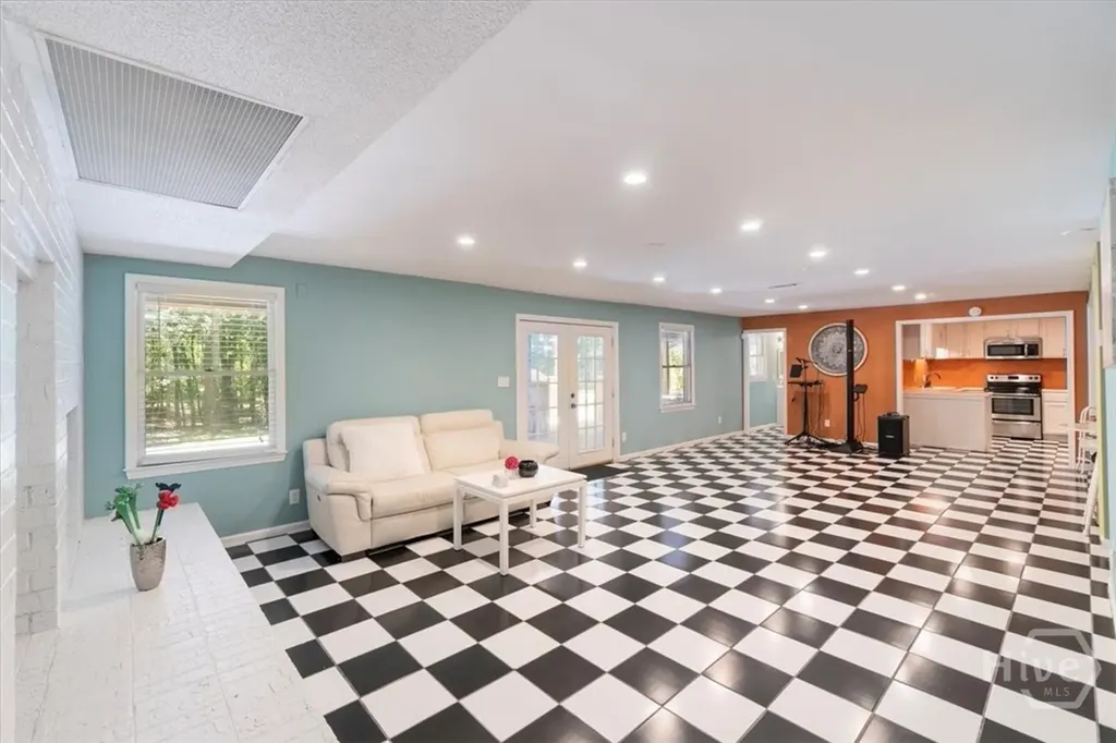 186 Beaver Trail Athens GA 30605