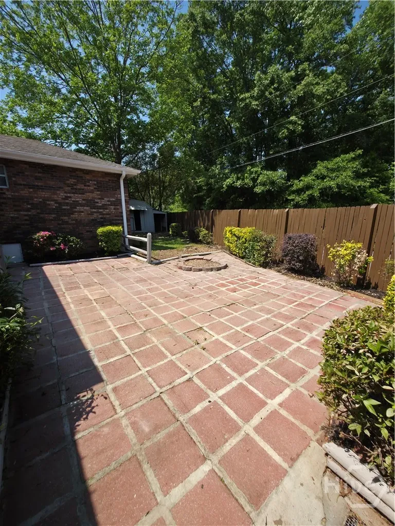 360 Pinkney Street Winder GA 30680
