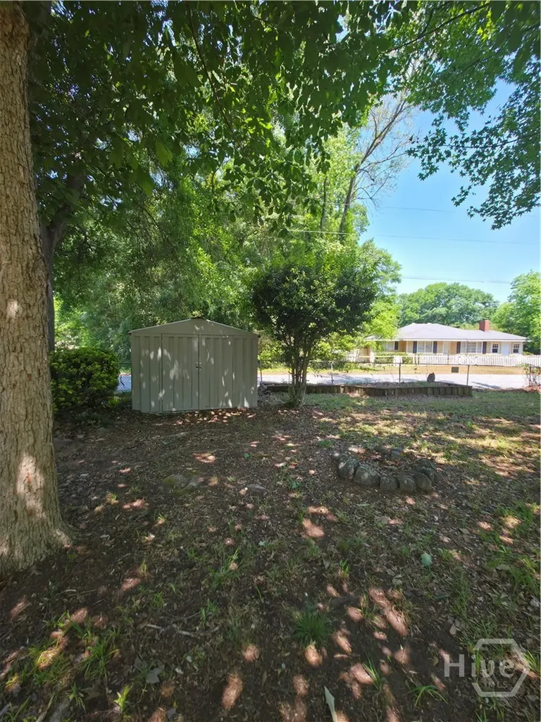 360 Pinkney Street Winder GA 30680
