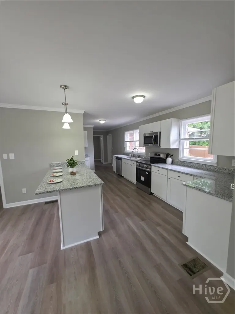 360 Pinkney Street Winder GA 30680