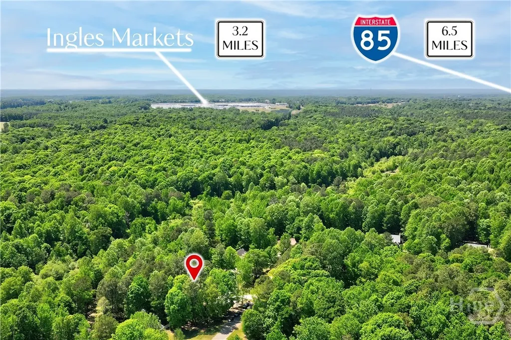 584 Tuxedo Commerce GA 30530