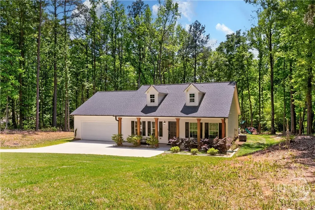 584 Tuxedo Commerce GA 30530