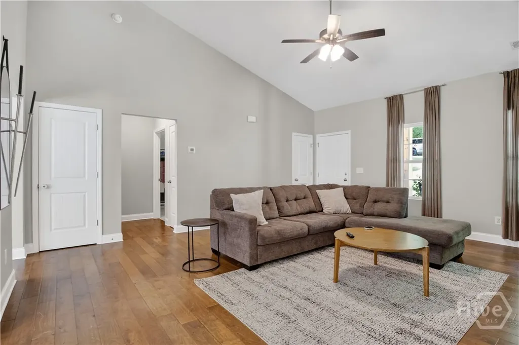 584 Tuxedo Commerce GA 30530
