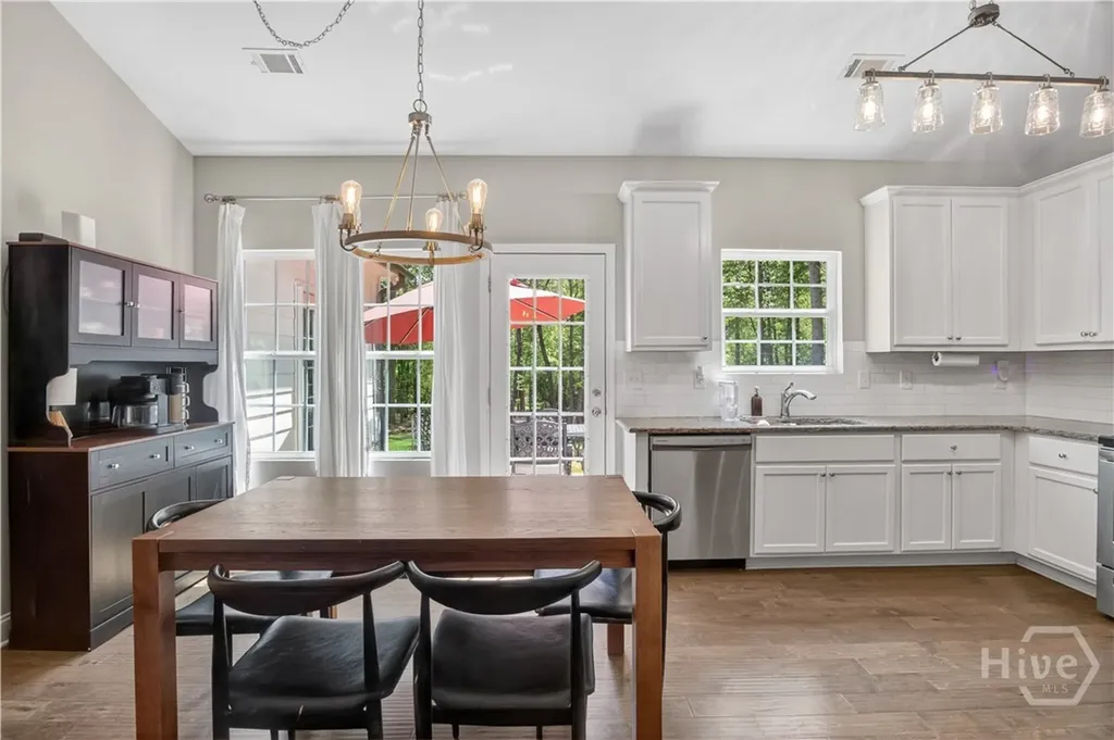 584 Tuxedo Commerce GA 30530