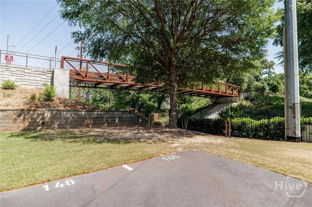 225 Oak Street Athens GA 30605