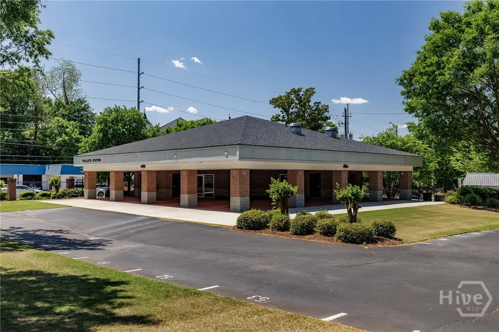 225 Oak Street Athens GA 30605