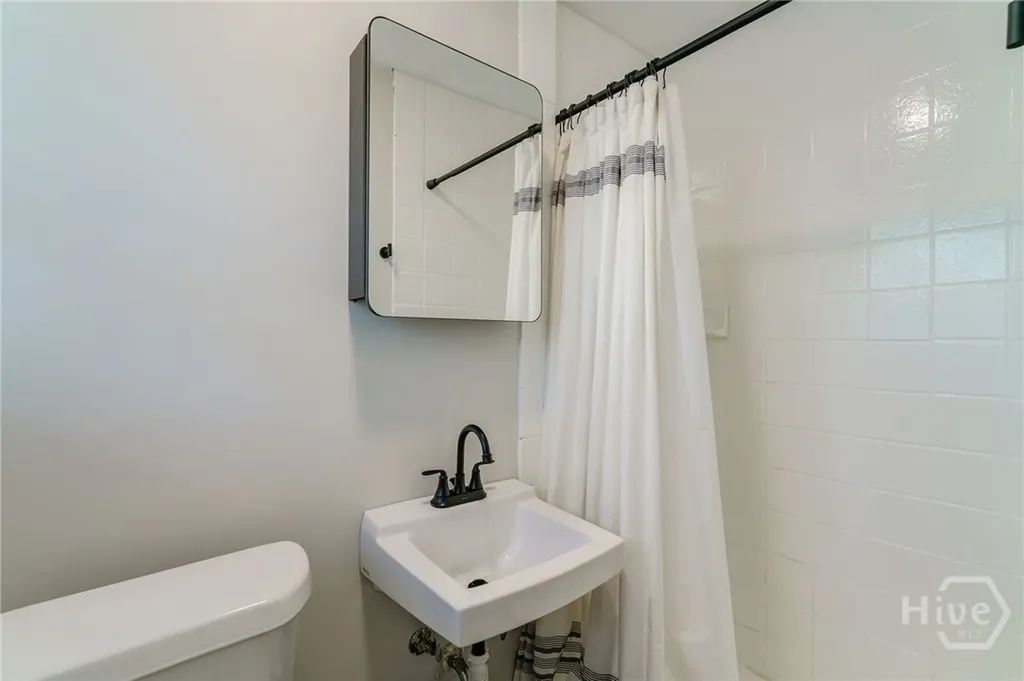 8100 Hog Mountain Road Statham GA 30666