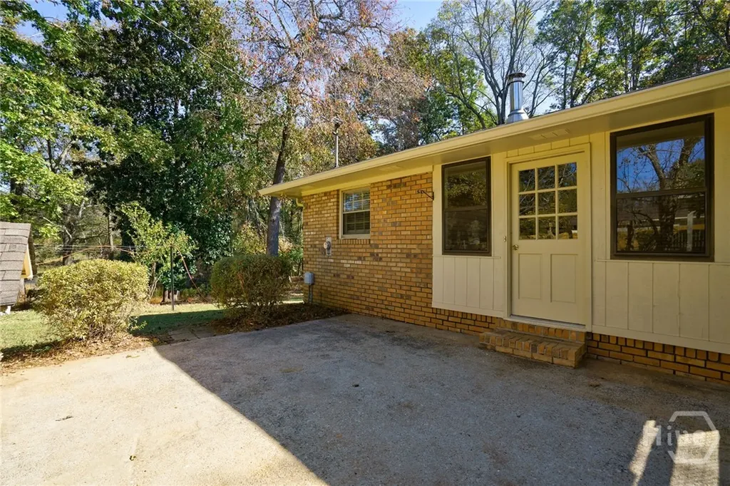 8100 Hog Mountain Road Statham GA 30666