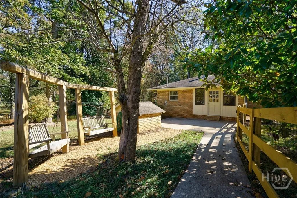 8100 Hog Mountain Road Statham GA 30666