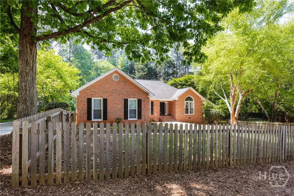 160 Meadow Creek Lane Athens GA 30605