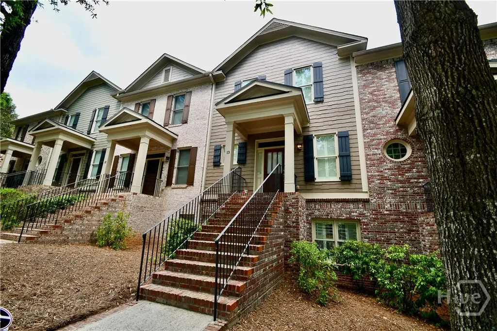 2305 S Lumpkin Street Athens GA 30606