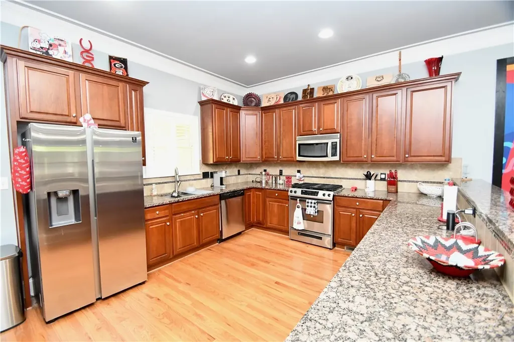 2305 S Lumpkin Street Athens GA 30606