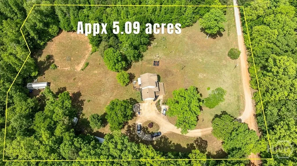 1317 Cemetery Road Bishop GA 30621