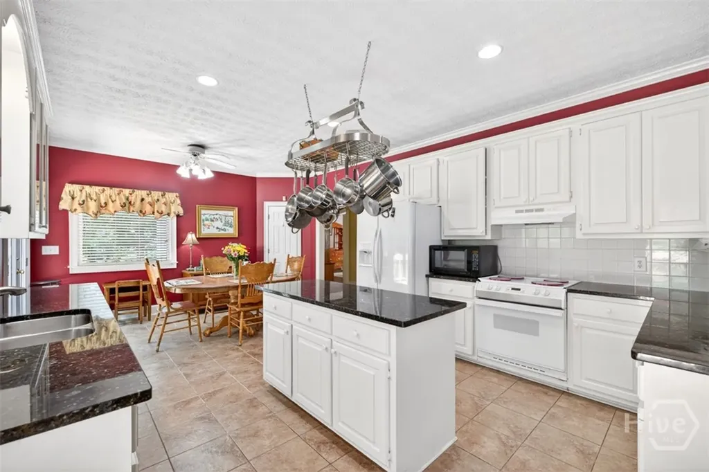 6 Adella Jefferson GA 30549