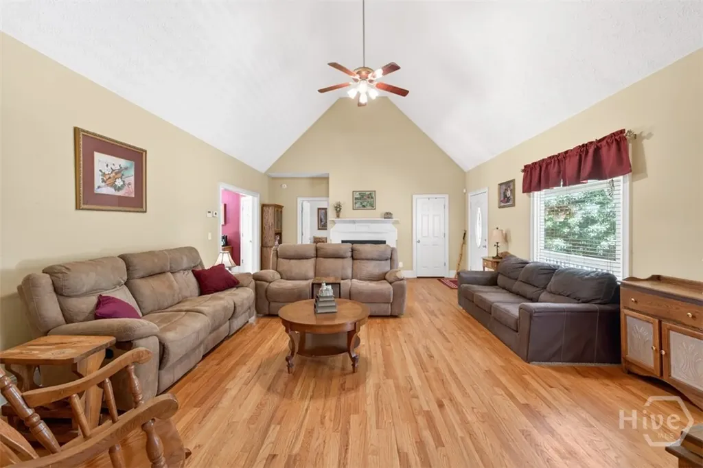 6 Adella Jefferson GA 30549