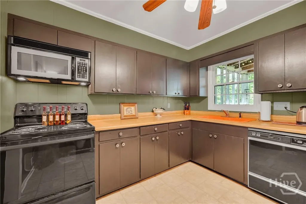 243 Rhodes Drive Athens GA 30606