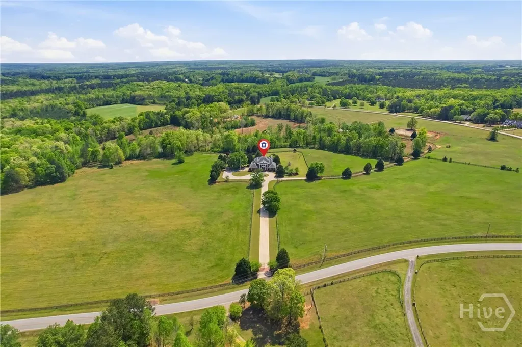 1202 Hodges Circle Mansfield GA 30055