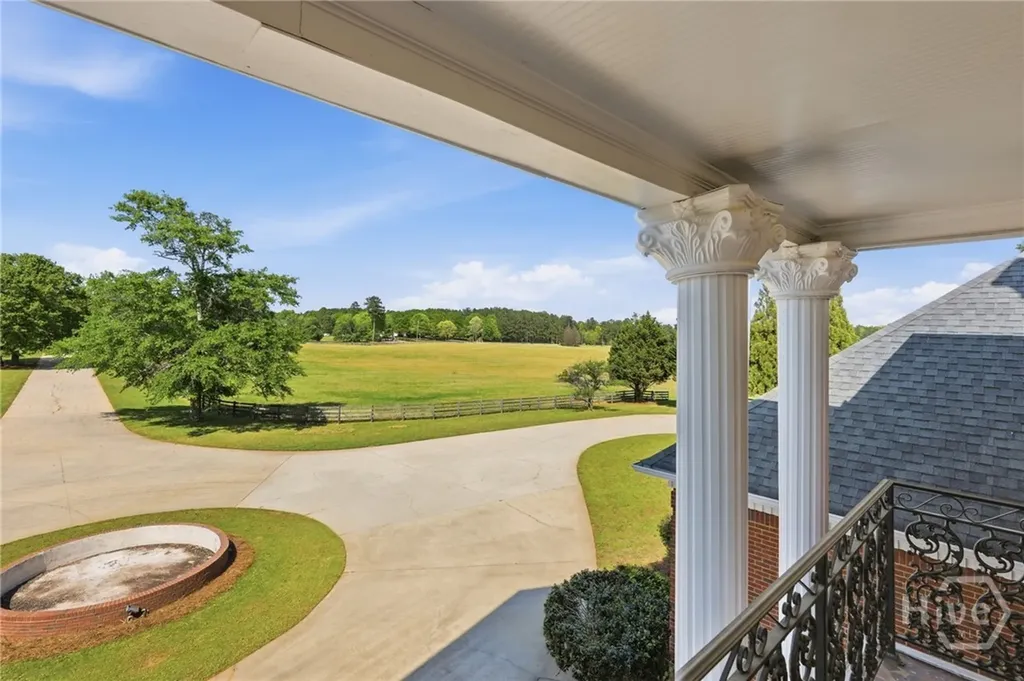 1202 Hodges Circle Mansfield GA 30055