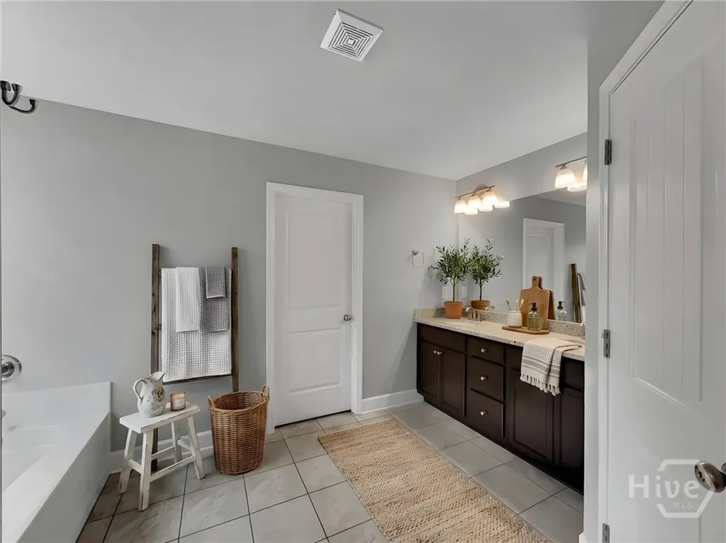 1672 Carriage Court Monroe GA 30656