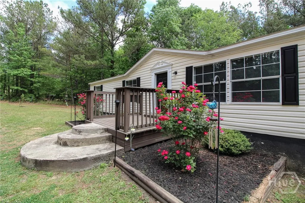 2345 Shoal Creek Road Colbert GA 30628