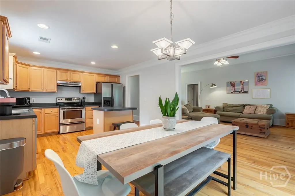 318 E Creek Bend E Athens GA 30605