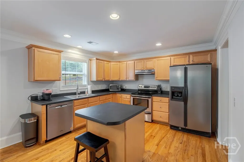 318 E Creek Bend E Athens GA 30605