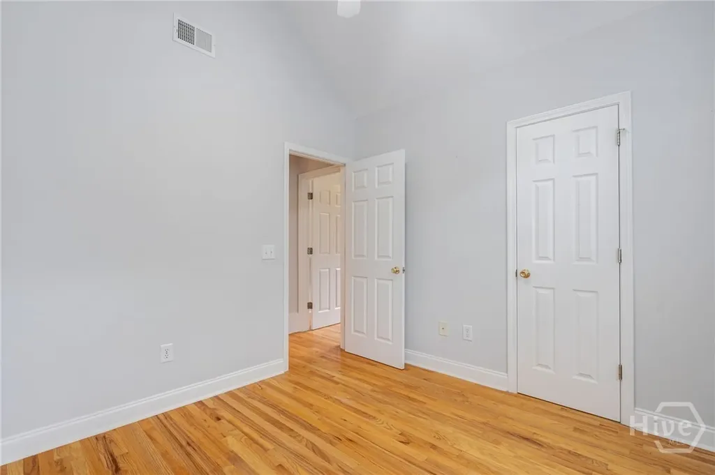 318 E Creek Bend E Athens GA 30605