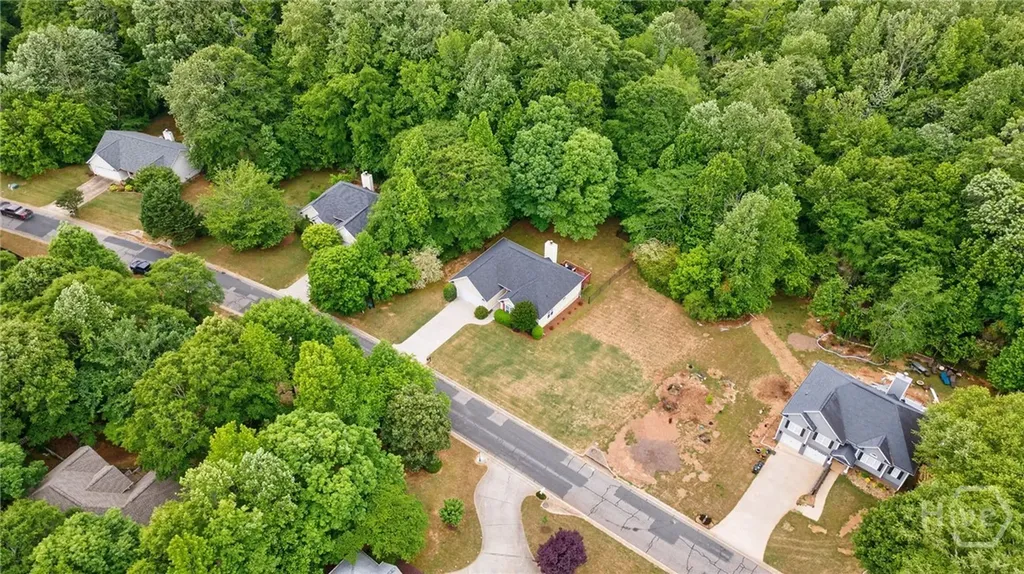 318 E Creek Bend E Athens GA 30605
