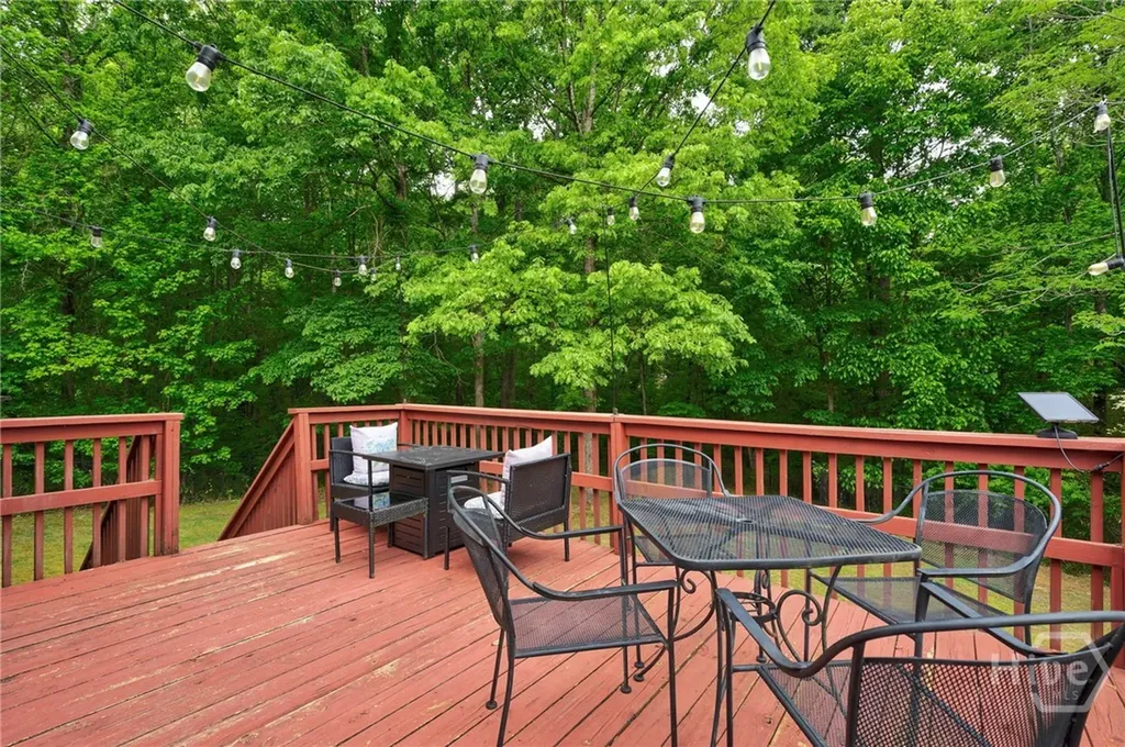 318 E Creek Bend E Athens GA 30605