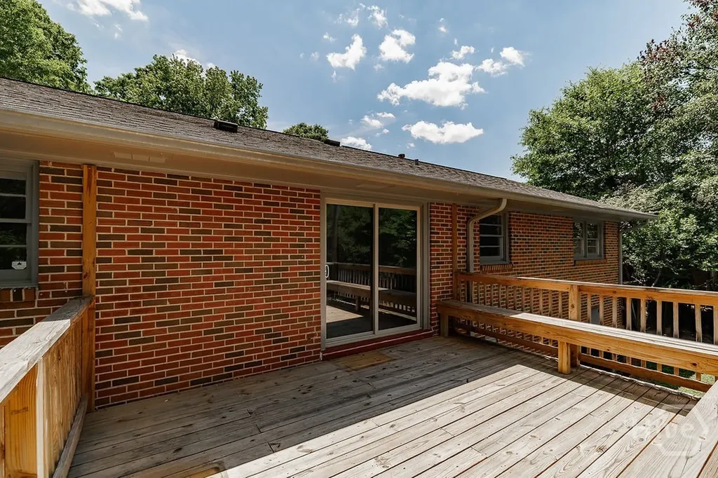 1141 Tuxedo Lane Watkinsville GA 30677