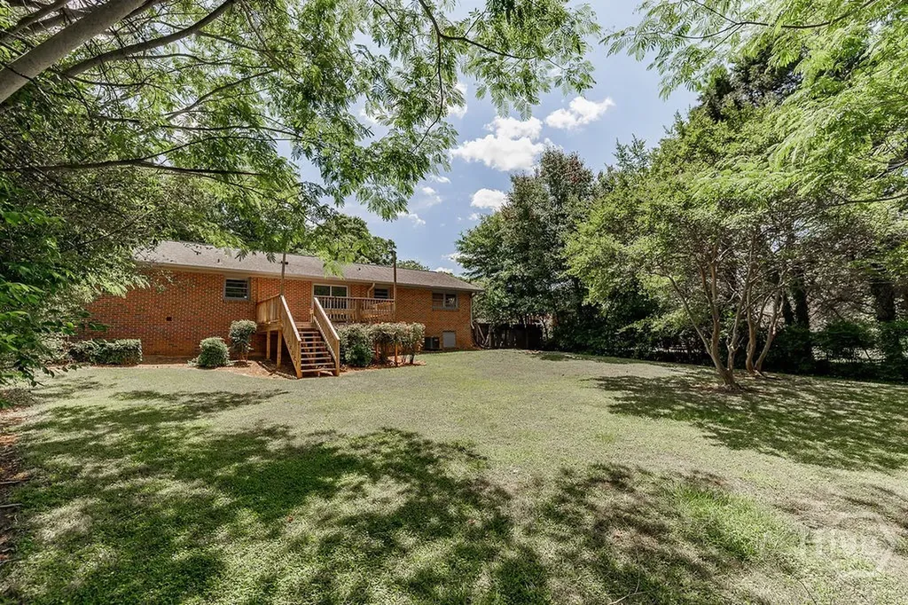1141 Tuxedo Lane Watkinsville GA 30677