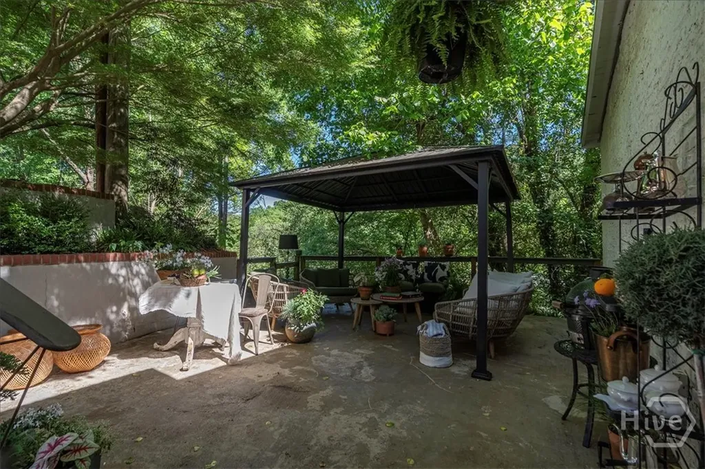 585 White Circle Athens GA 30605