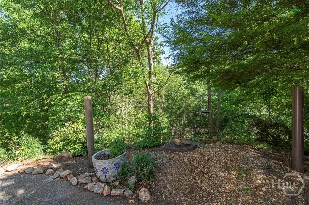 585 White Circle Athens GA 30605
