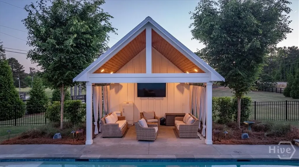 6461 Hog Mountain Road Bogart GA 30622