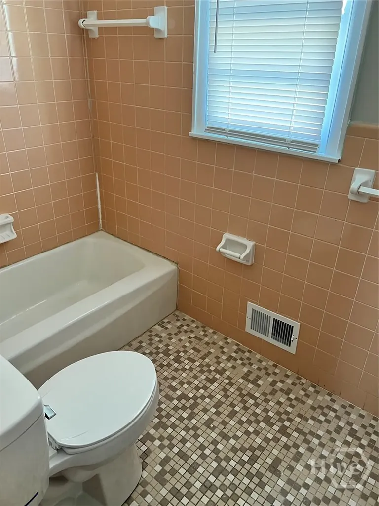 2252 S Milledge Avenue Athens GA 30605